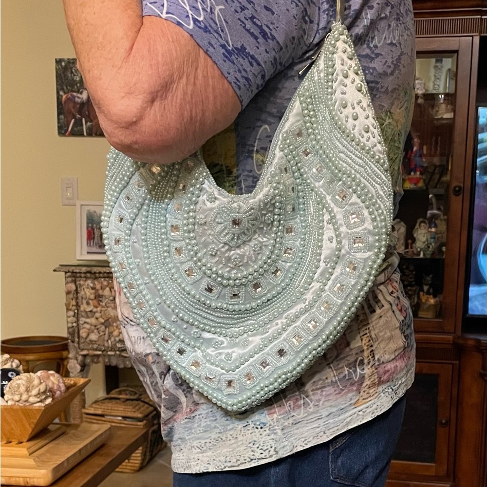 Chic Beaded Shoulder Bag in Light Blue - Picture 6 of 7